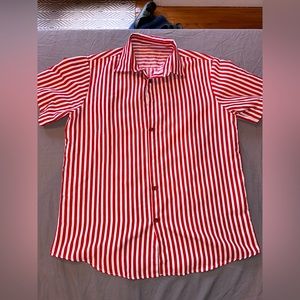 Short sleeve button up size small.